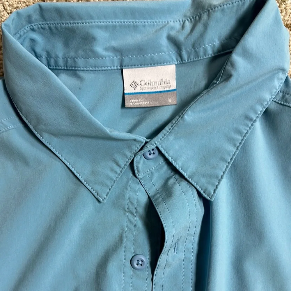 Columbia Men's Blue Shirt - Picture 2 of 4